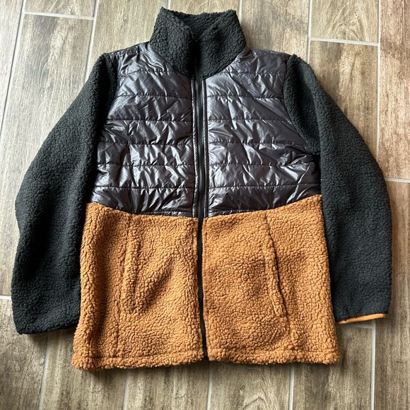 Womens Shell Jacket - Picture 3 of 5